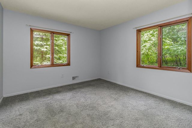 500 Robert Court, Mahtomedi, MN 55115
