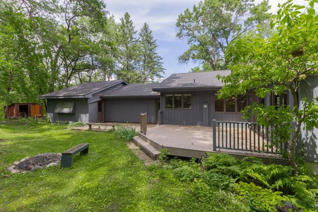 500 Robert Court, Mahtomedi, MN 55115