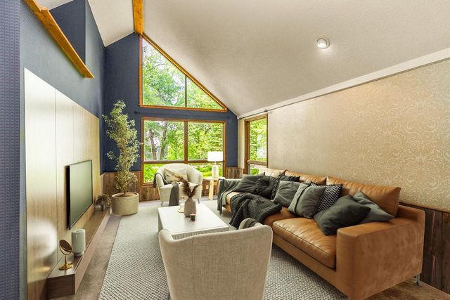 500 Robert Court, Mahtomedi, MN 55115
