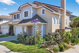 1050 Avenida Classica, Oxnard, CA 93030