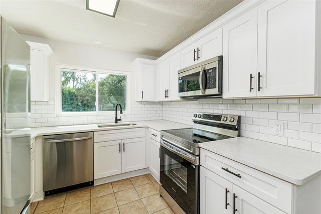 1470 CAROLINA AVENUE, Mulberry, FL 33860