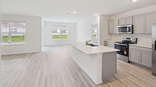 7876 FORREST FOX WAY, Lakeland, FL 33810