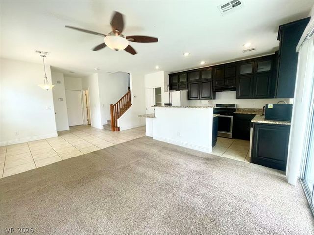 1114 Moonlit Oasis Lane 3, Henderson, NV 89002