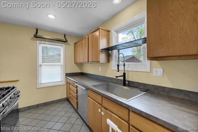 1311 Harvard Road, Berkley, MI 48072