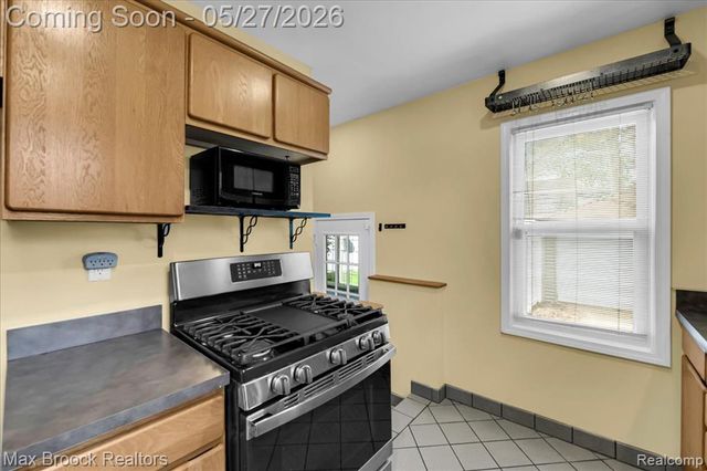 1311 Harvard Road, Berkley, MI 48072