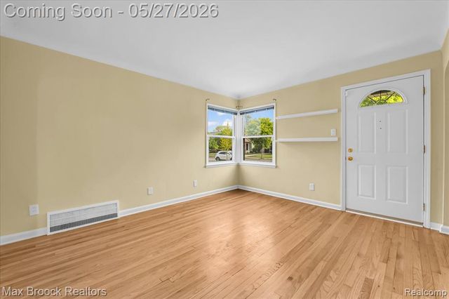 1311 Harvard Road, Berkley, MI 48072
