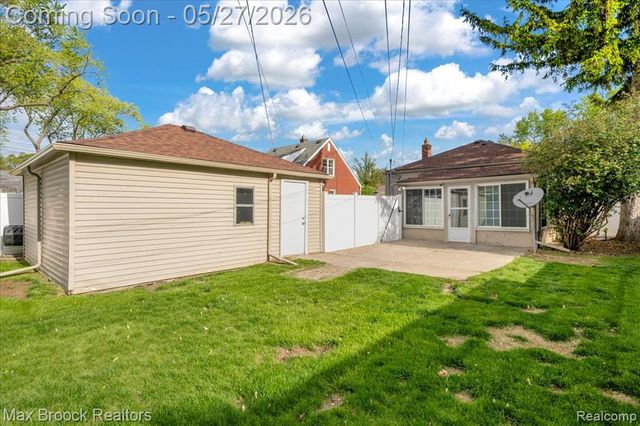 1311 Harvard Road, Berkley, MI 48072
