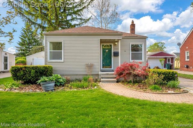 1311 Harvard Road, Berkley, MI 48072
