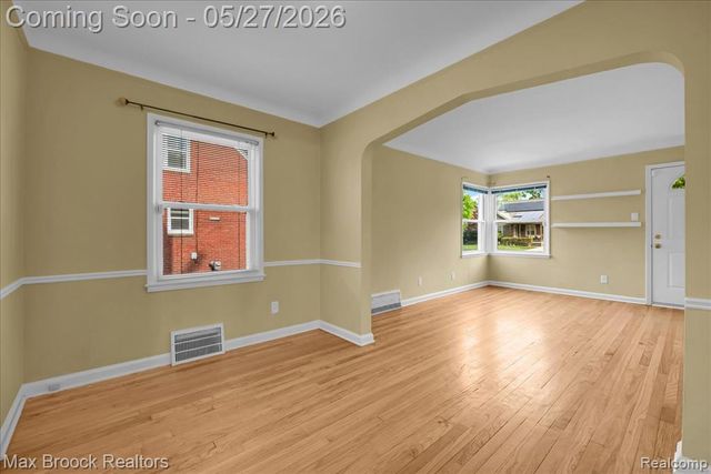 1311 Harvard Road, Berkley, MI 48072