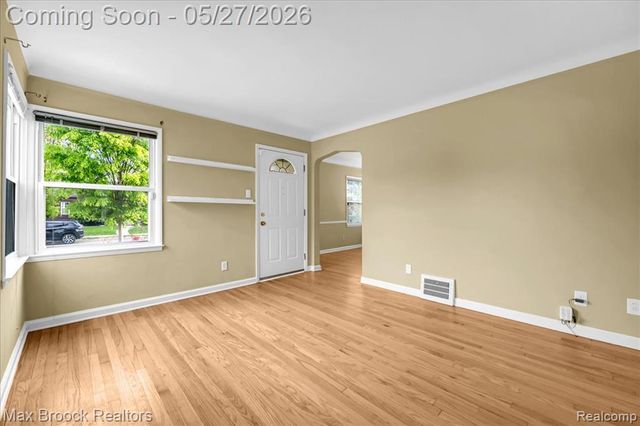 1311 Harvard Road, Berkley, MI 48072