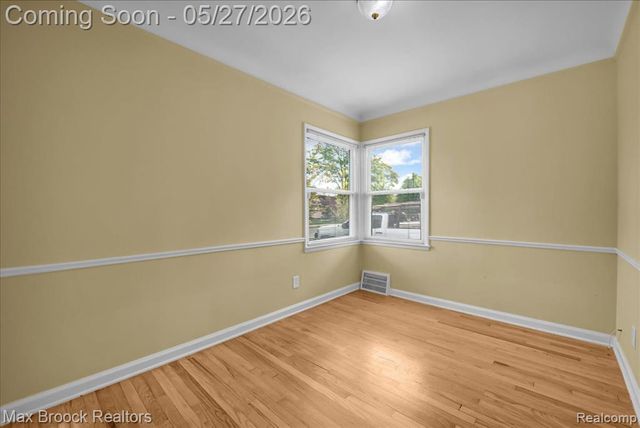 1311 Harvard Road, Berkley, MI 48072