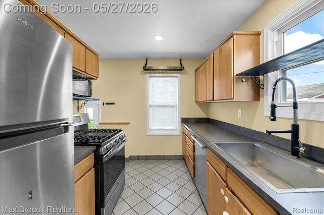 1311 Harvard Road, Berkley, MI 48072