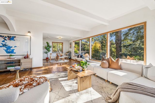 1005 Miller Ave, Berkeley, CA 94708