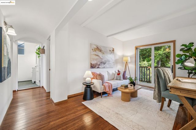 1005 Miller Ave, Berkeley, CA 94708