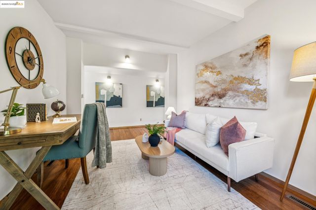 1005 Miller Ave, Berkeley, CA 94708