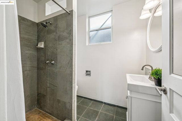 1005 Miller Ave, Berkeley, CA 94708