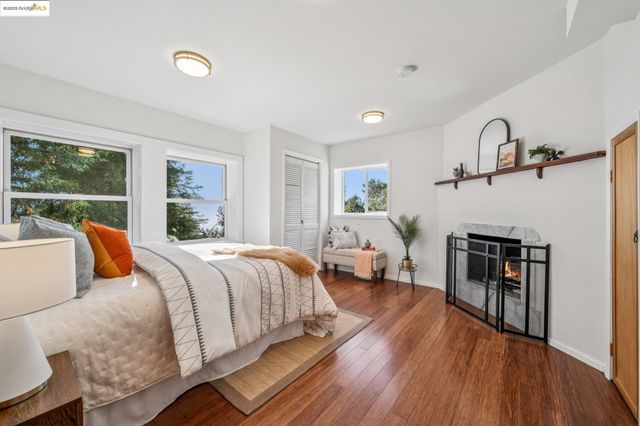 1005 Miller Ave, Berkeley, CA 94708