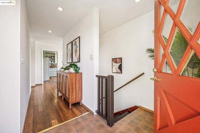 1005 Miller Ave, Berkeley, CA 94708