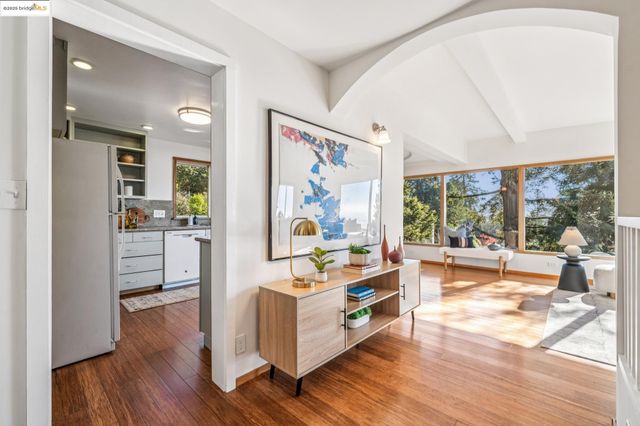 1005 Miller Ave, Berkeley, CA 94708