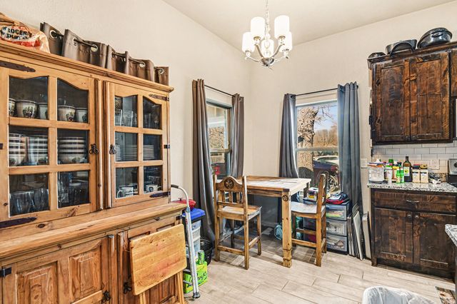 621 N Avenue B, Springtown, TX 76082