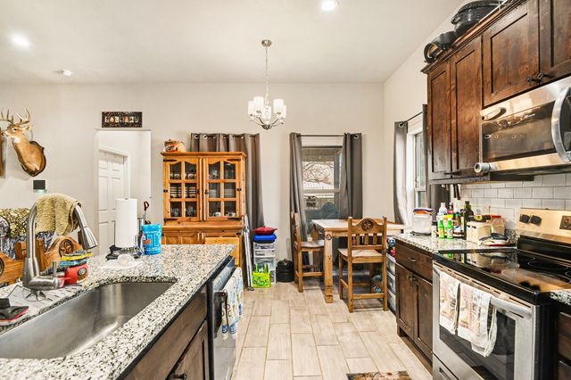 621 N Avenue B, Springtown, TX 76082