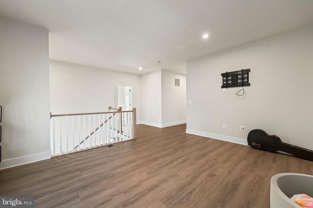 18126 MARSH PINE RD, Dumfries, VA 22026