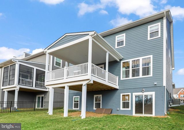 18126 MARSH PINE RD, Dumfries, VA 22026