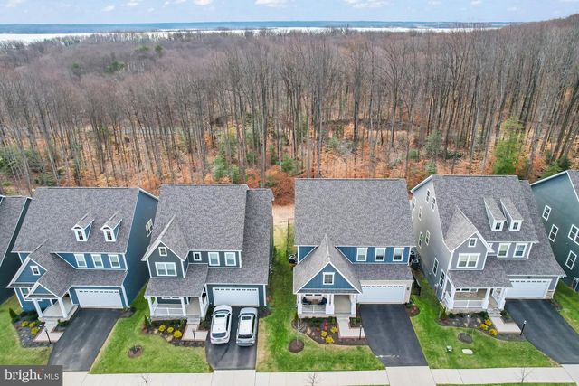 18126 MARSH PINE RD, Dumfries, VA 22026