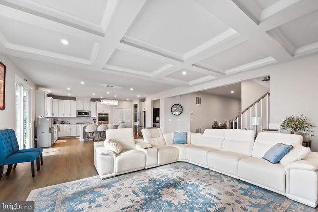 18126 MARSH PINE RD, Dumfries, VA 22026