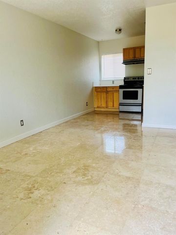 590 NW 40th Court B, Oakland Park, FL 33309