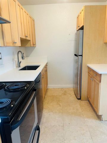 590 NW 40th Court B, Oakland Park, FL 33309