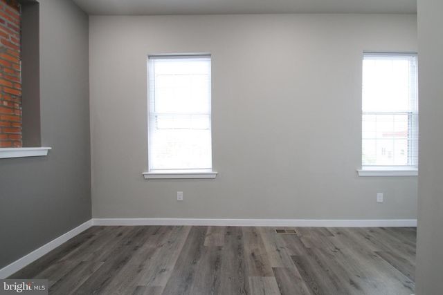 2002 CECIL B MOORE AVE, Philadelphia, PA 19121