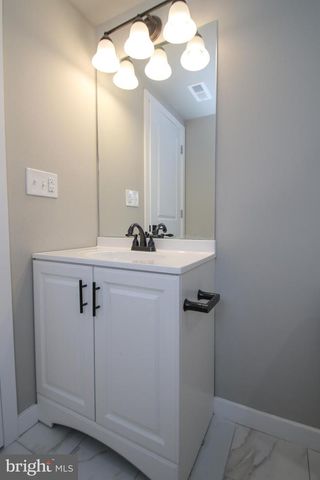 2002 CECIL B MOORE AVE, Philadelphia, PA 19121