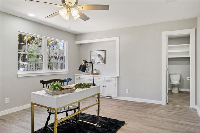 1425 Columbia Avenue, Corsicana, TX 75110