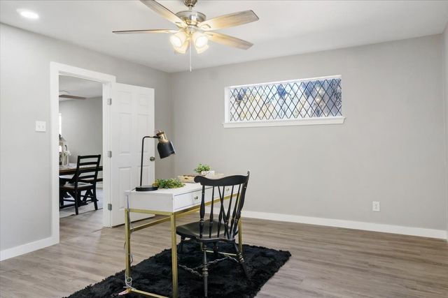 1425 Columbia Avenue, Corsicana, TX 75110