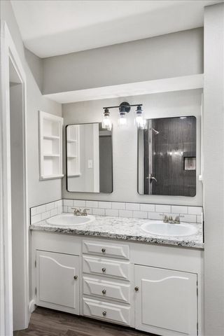 1425 Columbia Avenue, Corsicana, TX 75110