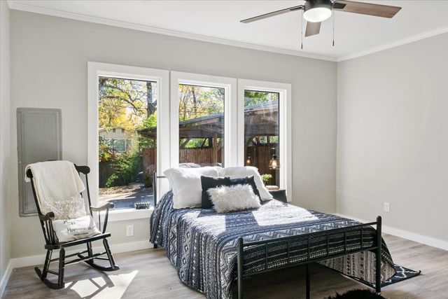 1425 Columbia Avenue, Corsicana, TX 75110