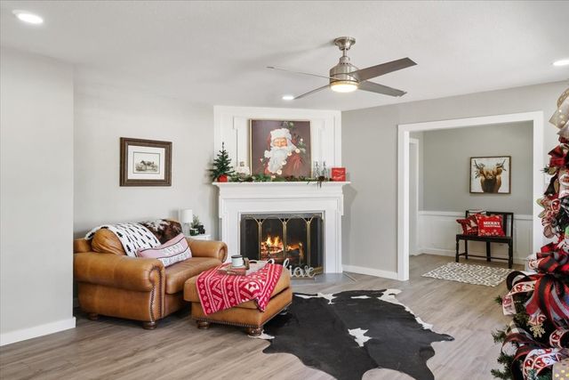 1425 Columbia Avenue, Corsicana, TX 75110