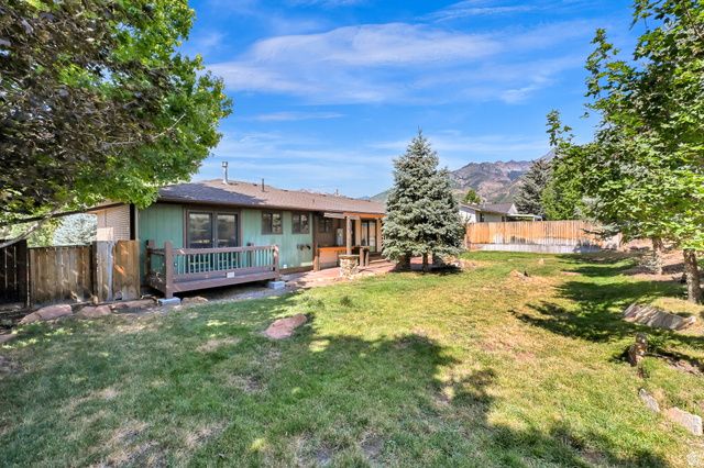 2532 E CLIFF SWALLOW DR, Sandy, UT 84093