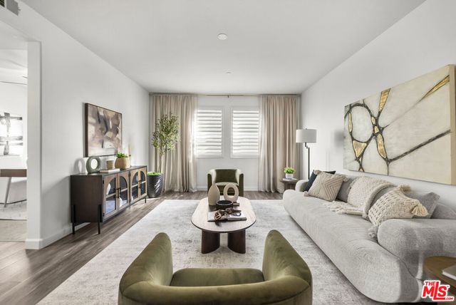 22157 Barrington Way, Saugus, CA 91350