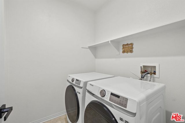 22157 Barrington Way, Saugus, CA 91350
