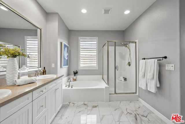 22157 Barrington Way, Saugus, CA 91350