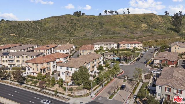 22157 Barrington Way, Saugus, CA 91350