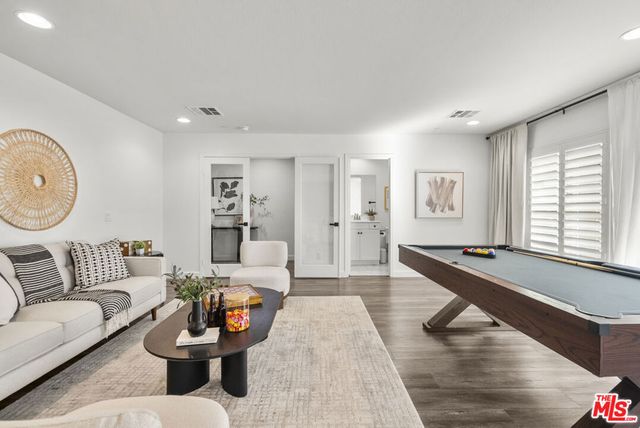 22157 Barrington Way, Saugus, CA 91350