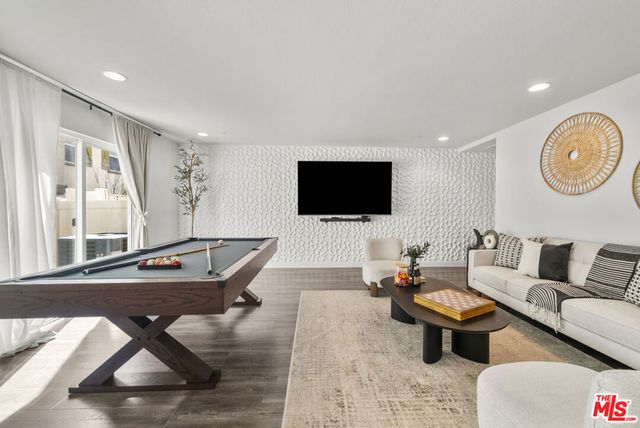 22157 Barrington Way, Saugus, CA 91350