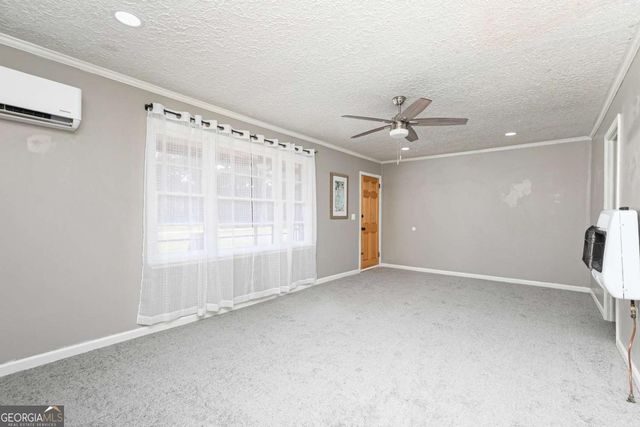 8203 Blacks Bluff Road SW, Cave Spring, GA 30124
