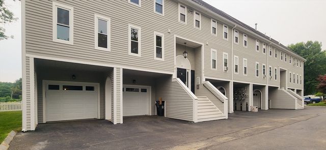637 Riverside Ave 15, Haverhill, MA 01830
