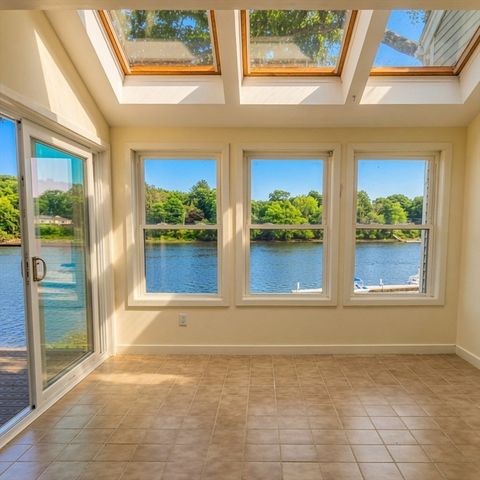 637 Riverside Ave 15, Haverhill, MA 01830