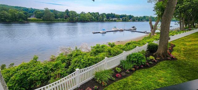 637 Riverside Ave 15, Haverhill, MA 01830