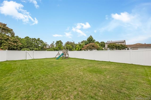 348 Southaven Avenue, Medford, NY 11763